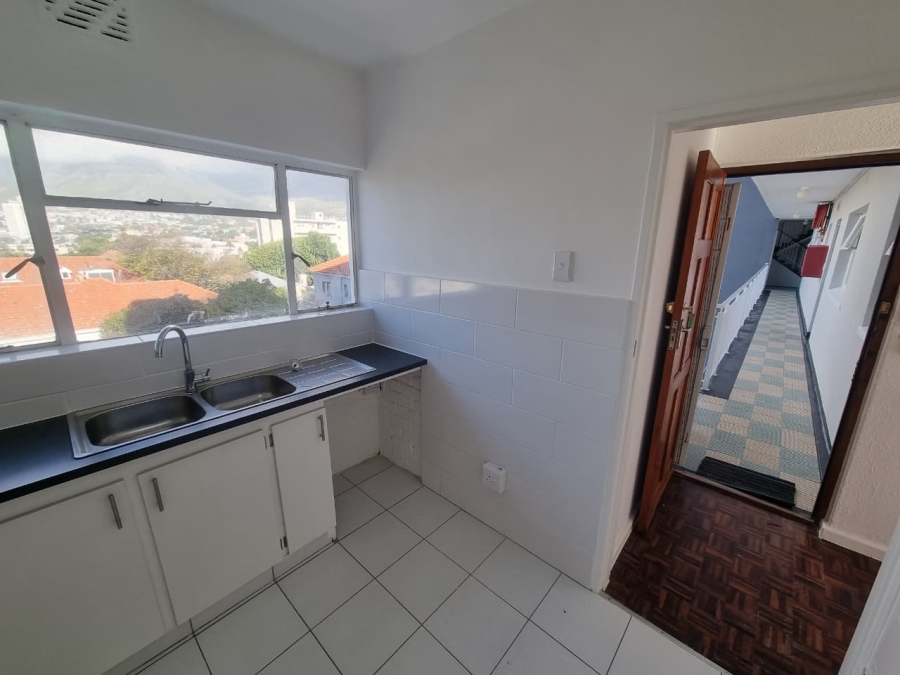 To Let 2 Bedroom Property for Rent in Tamboerskloof Western Cape